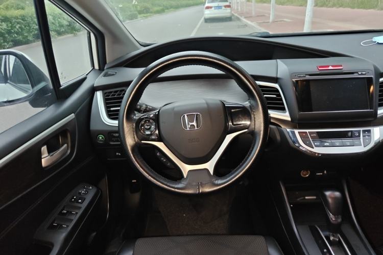 Used Honda Jade 2014 1.8L Automatic Comfort Elite Version 5 Seats Steering Wheel