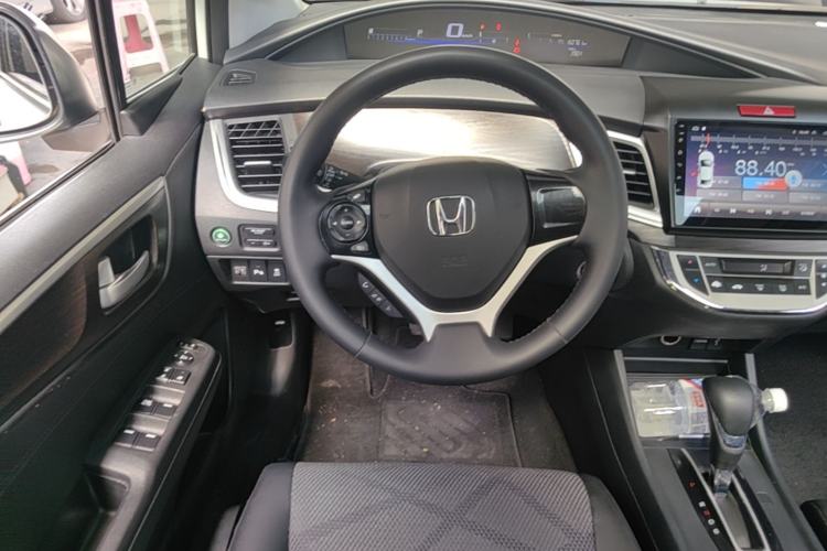 Used Honda Jade 2014 1.8L Automatic Comfort Elite Version 5 Seats Steering Wheel