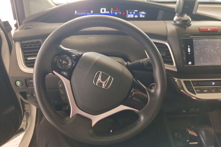 Used Honda Jade 2014 1.8L Automatic Comfort Elite Version 5 Seats Steering Wheel