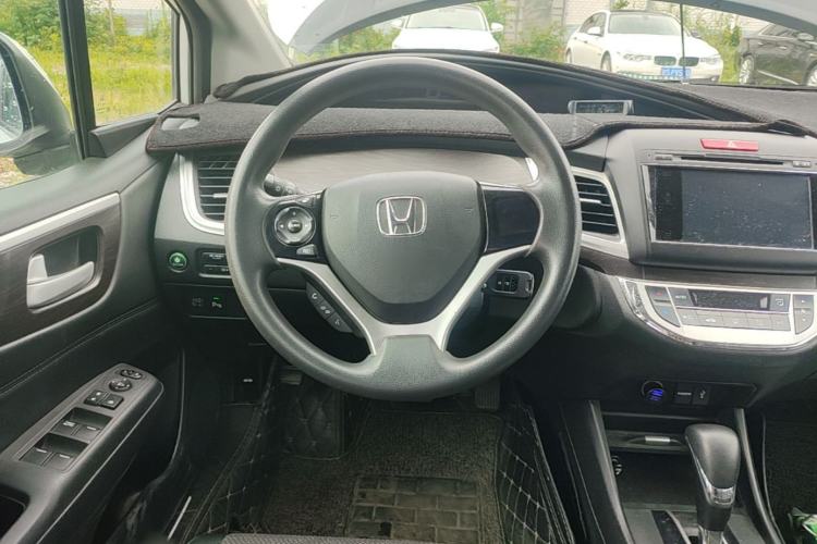 Used Honda Jade 2014 1.8L Automatic Comfort Elite Version 5 Seats Steering Wheel