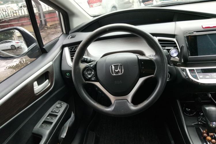 Used Honda Jade 2014 1.8L Automatic Comfort Elite Version 5 Seats Steering Wheel