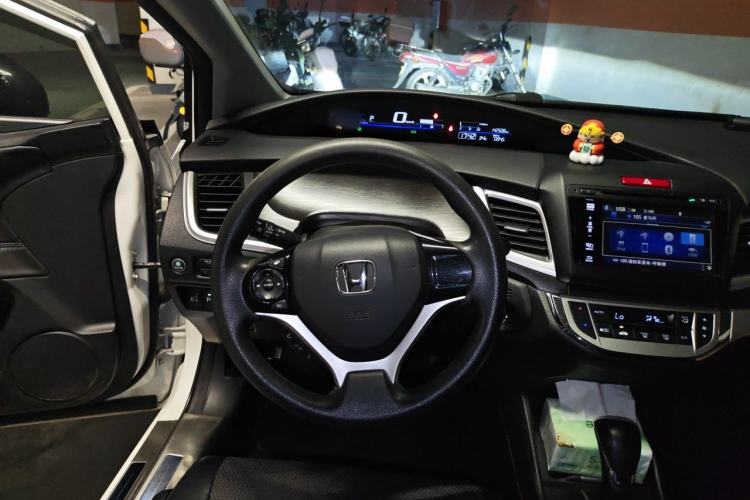 Used Honda Jade 2014 1.8L Automatic Comfort Elite Version 5 Seats Steering Wheel