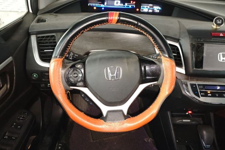 Used Honda Jade 2014 1.8L Automatic Comfort Elite Version 5 Seats Steering Wheel