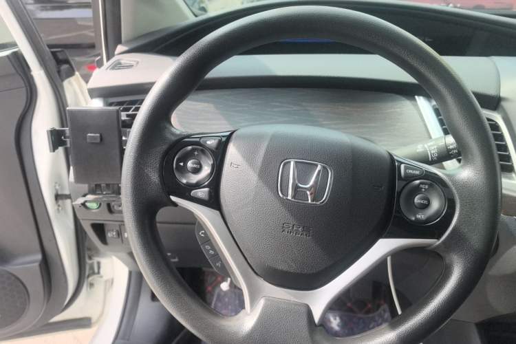 Used Honda Jade 2014 1.8L CVT Luxury Edition 5 seats Steering Wheel