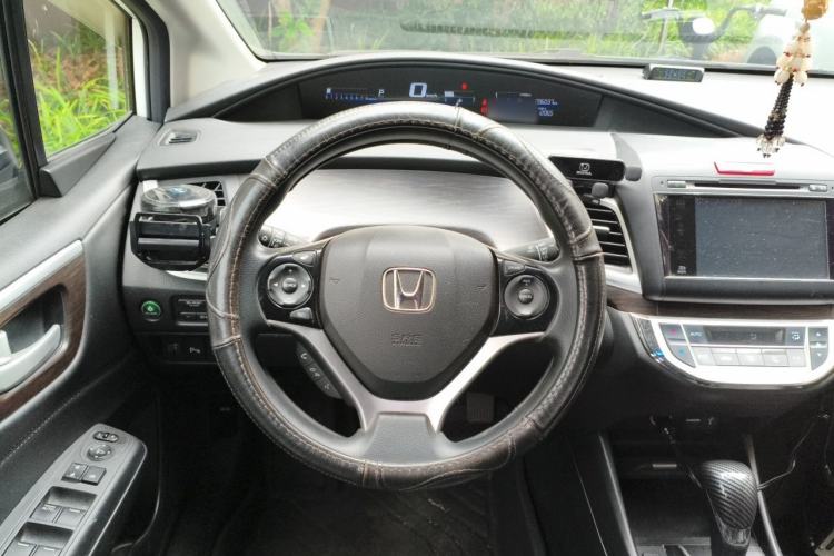 Used Honda Jade 2014 1.8L CVT Luxury Edition 5 seats Steering Wheel