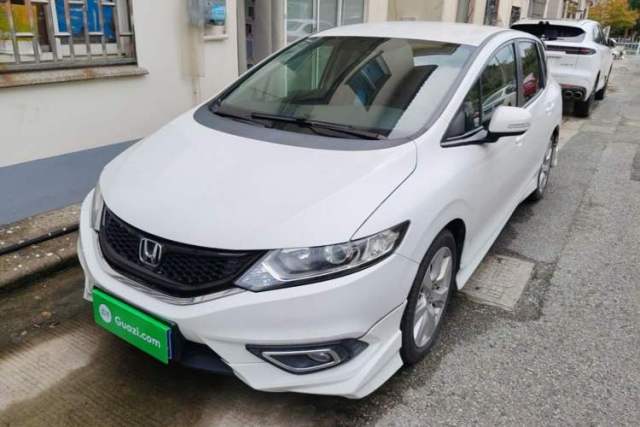 Honda Jade 2014 1.8L Automatic Comfort Elite Version 5 Seats de segunda mano