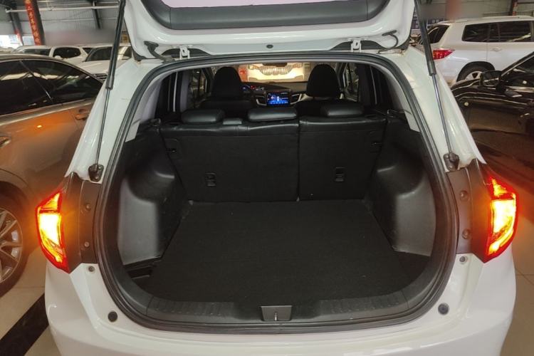 Used Honda Jade 2014 1.8L Automatic Comfort Elite Version 5 Seats Trunk