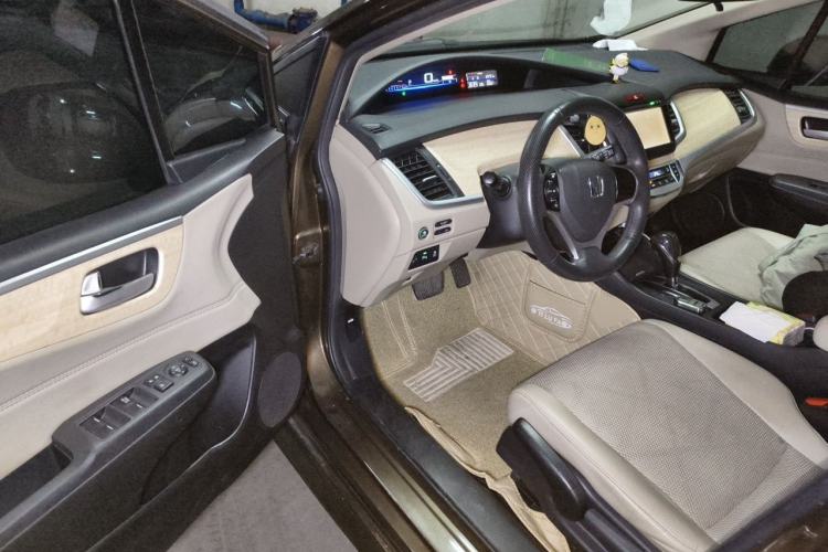 Used Honda Jade 2014 1.8L Automatic Comfort Elite Version 5 Seats Driver Seat