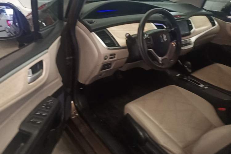 Used Honda Jade 2014 1.8L Automatic Comfort Elite Version 5 Seats Driver Seat