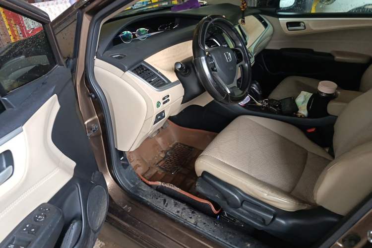Used Honda Jade 2014 1.8L Automatic Comfort Elite Version 5 Seats Driver Seat