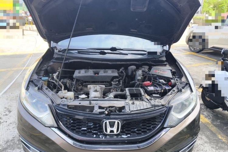 Used Honda Jade 2014 1.8L CVT Luxury Edition 5 seats Engine Bay