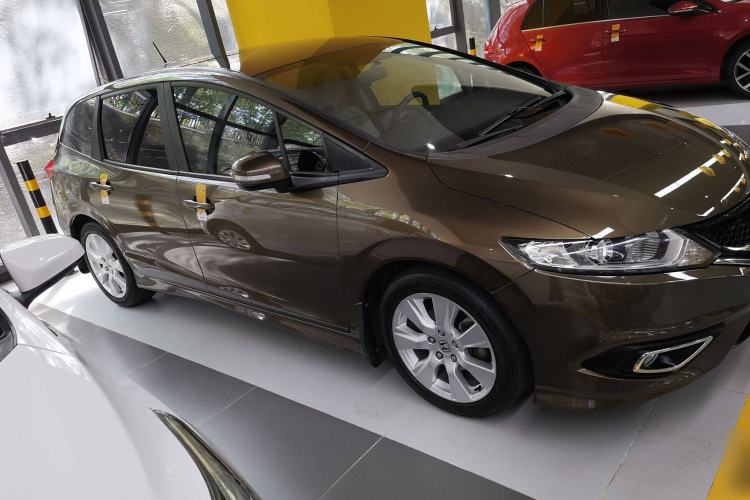 Used Honda Jade 2014 1.8L Automatic Comfort Elite Version 5 Seats Exterior 2
