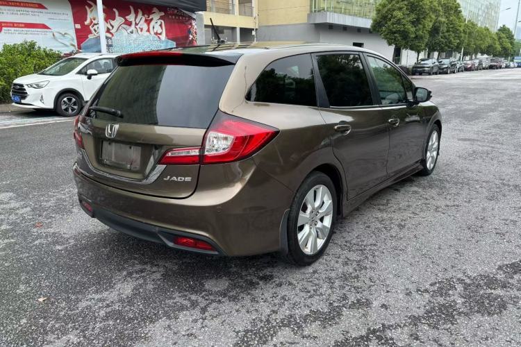 Used Honda Jade 2014 1.8L Automatic Comfort Elite Version 5 Seats Exterior 6