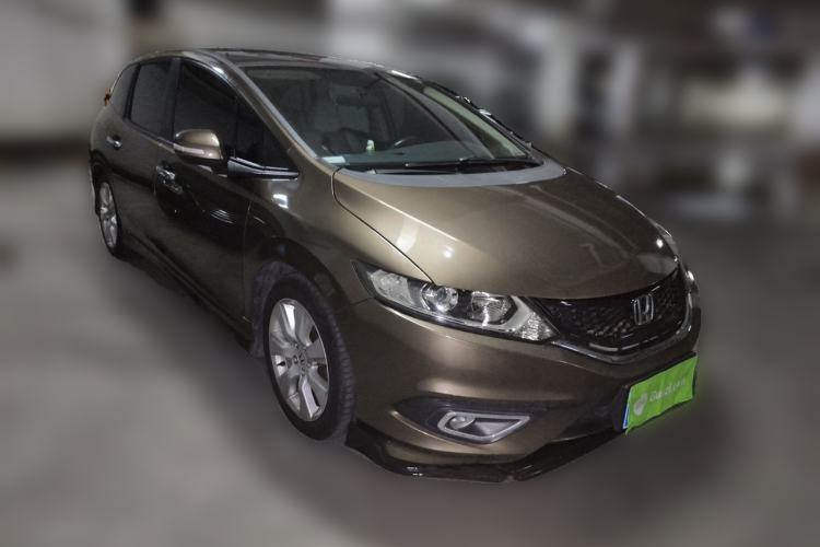 Used Honda Jade 2014 1.8L Automatic Comfort Elite Version 5 Seats Front Right 45 Deg
