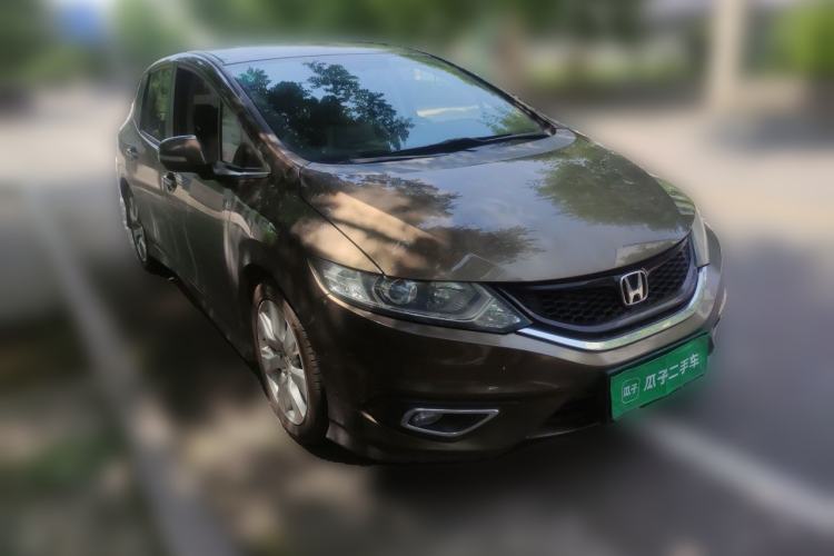 Used Honda Jade 2014 1.8L Automatic Comfort Elite Version 5 Seats Front Right 45 Deg