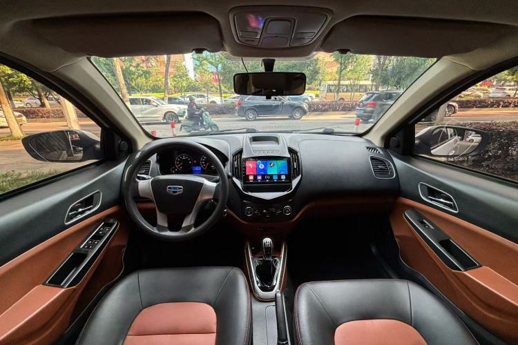Used Honda Jade 2014 1.8L Automatic Comfort Elite Version 5 Seats Interior 3