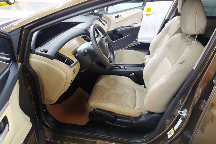 Used Honda Jade 2014 1.8L Automatic Comfort Elite Version 5 Seats Interior 3