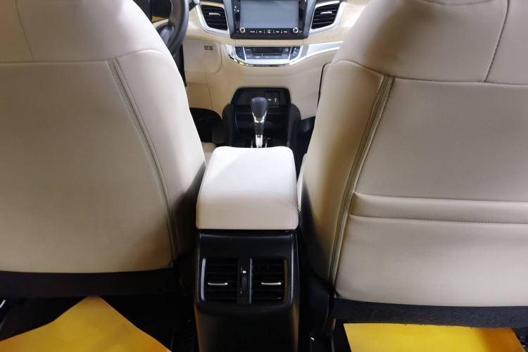Used Honda Jade 2014 1.8L Automatic Comfort Elite Version 5 Seats Interior 5