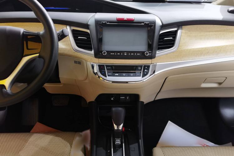Used Honda Jade 2014 1.8L Automatic Comfort Elite Version 5 Seats Interior 7