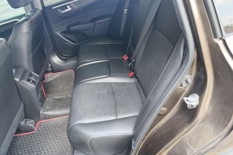 Used Honda Jade 2014 1.8L CVT Luxury Edition 5 seats Left Rear Seat