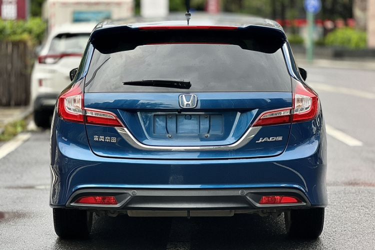 Used Honda Jade 2016 1.8L Automatic Comfort Elite Version 5 Seats Exterior 7