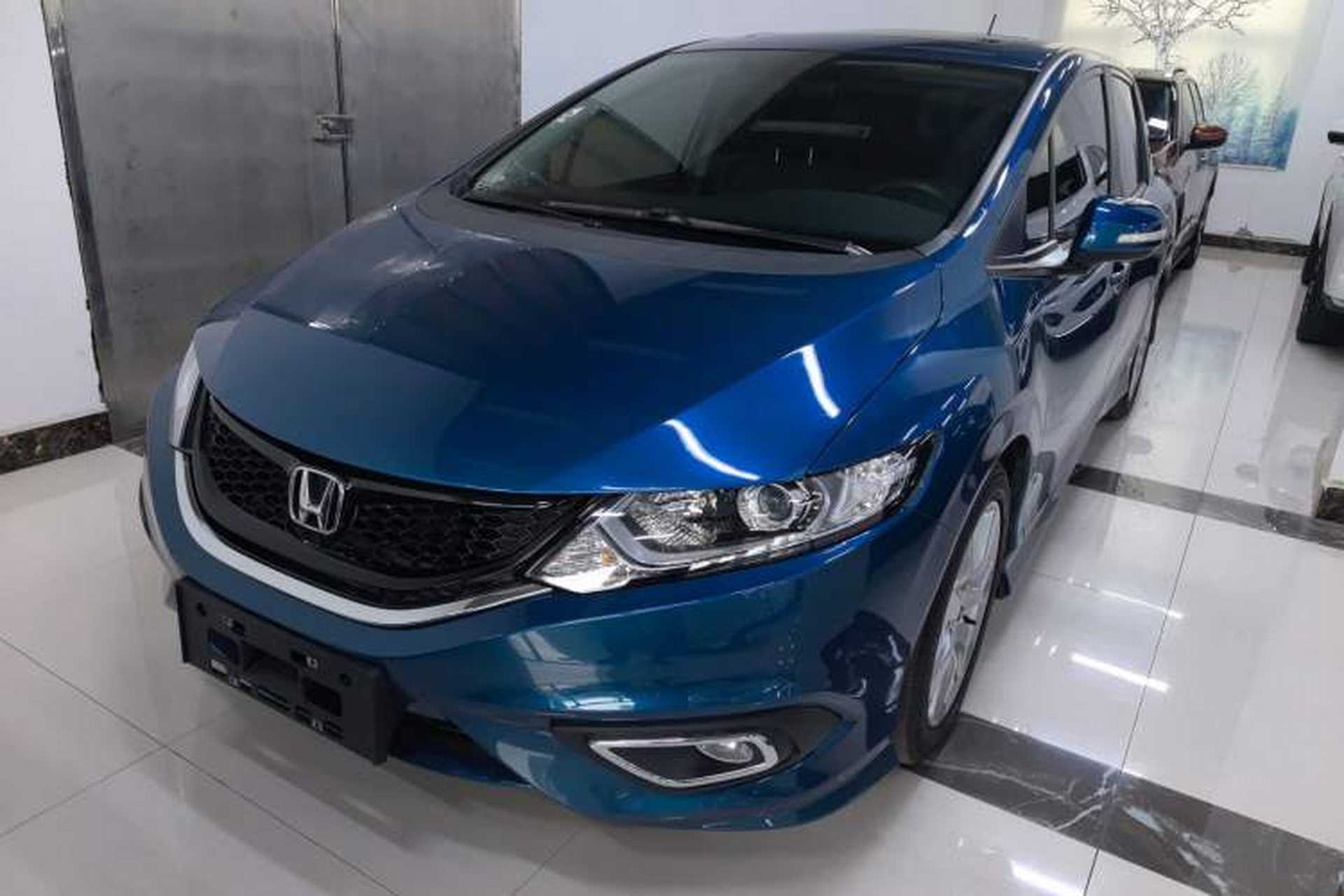 Used Honda Jade 2016 1.8L Automatic Comfort Elite Version 5 Seats Front Left 45 Deg