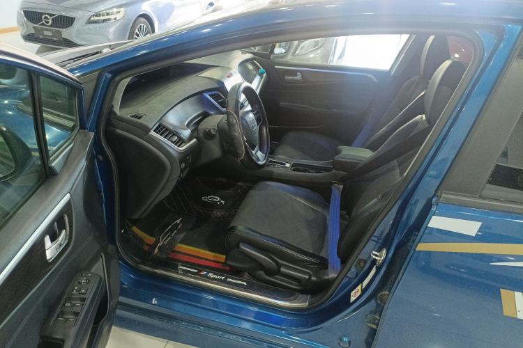 Used Honda Jade 2016 1.8L Automatic Comfort Elite Version 5 Seats Interior 3
