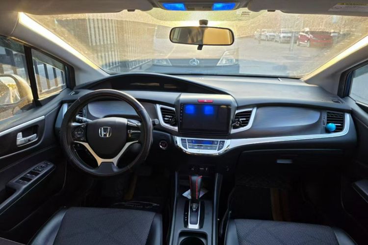 Used Honda Jade 2016 1.8L Automatic Comfort Elite Version 5 Seats Interior 7