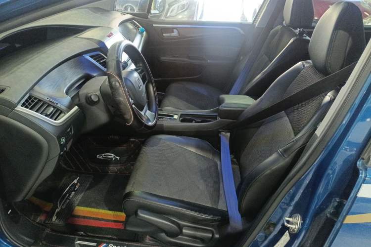 Used Honda Jade 2016 1.8L Automatic Comfort Elite Version 5 Seats Left Front Seat