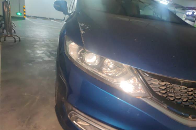 Used Honda Jade 2016 1.8L Automatic Comfort Elite Version 5 Seats Right Front Headlight