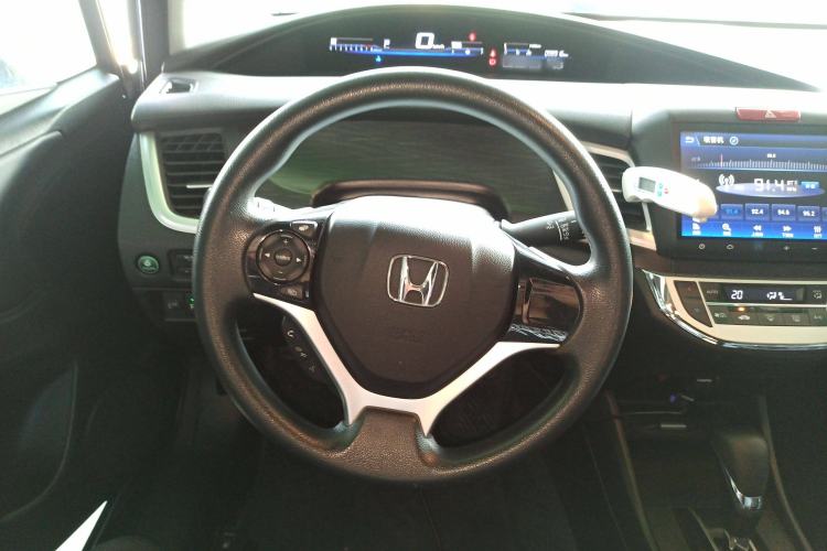 Used Honda Jade 2016 1.8L Automatic Comfort Elite Version 5 Seats Steering Wheel