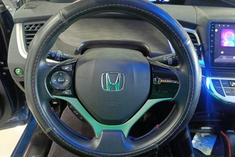 Used Honda Jade 2016 1.8L Automatic Comfort Elite Version 5 Seats Steering Wheel