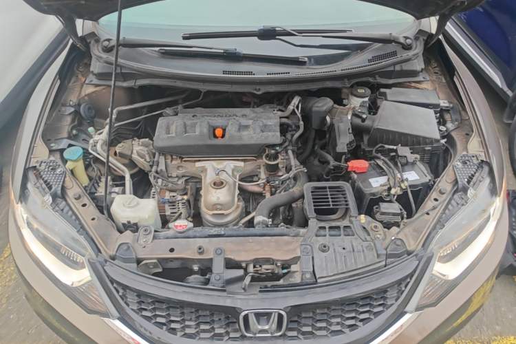 Used Honda Jade 2016 1.8L Automatic Comfort Elite Version 5 Seats Engine Bay