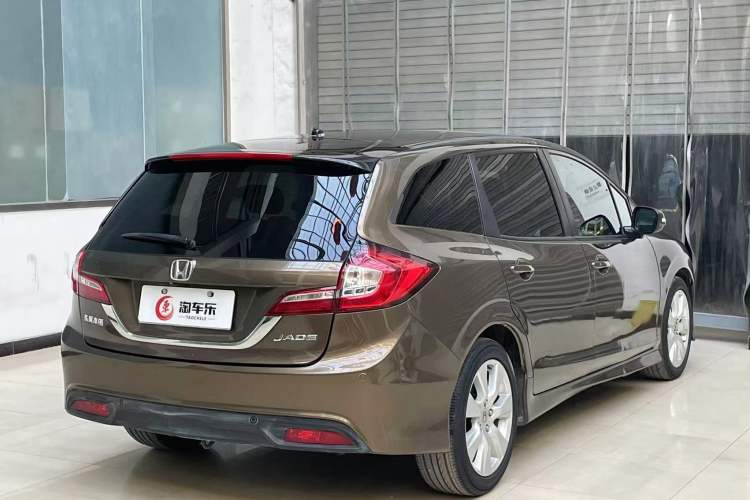 Used Honda Jade 2016 1.8L Automatic Comfort Elite Version 5 Seats Exterior 6