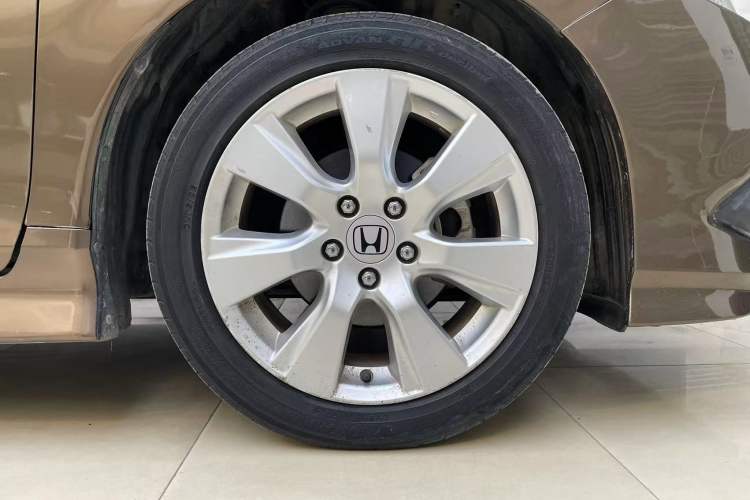 Used Honda Jade 2016 1.8L Automatic Comfort Elite Version 5 Seats Exterior 7