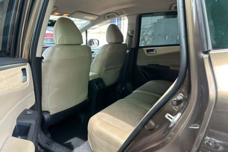 Used Honda Jade 2016 1.8L Automatic Comfort Version 5 Seats Interior 2