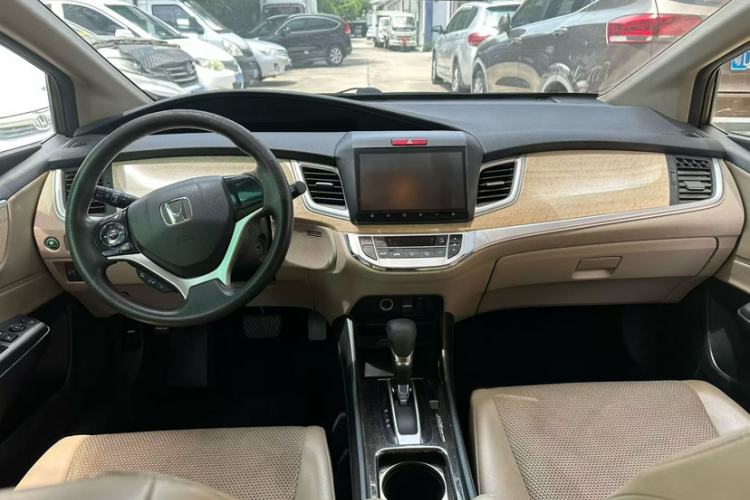 Used Honda Jade 2016 1.8L Automatic Comfort Version 5 Seats Interior 3