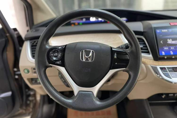 Used Honda Jade 2016 1.8L Automatic Comfort Elite Version 5 Seats Interior 3