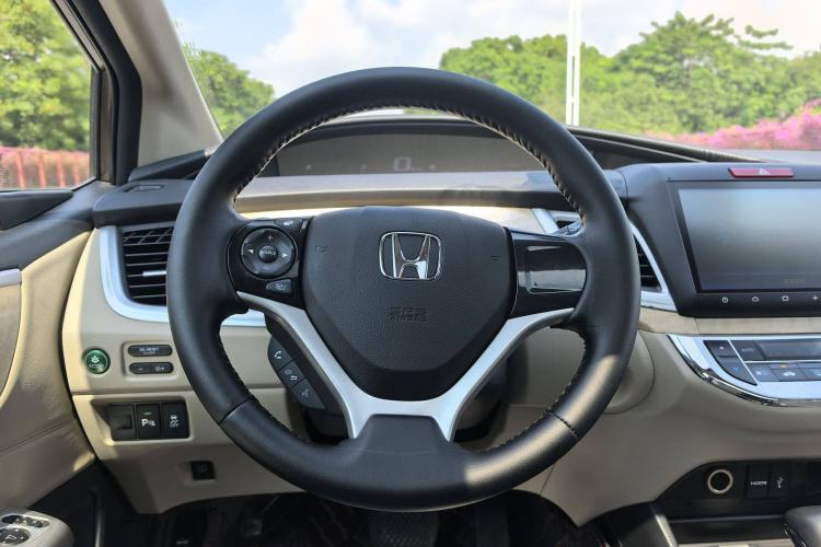 Used Honda Jade 2016 1.8L Automatic Comfort Elite Version 5 Seats Interior 7