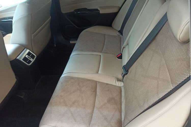 Used Honda Jade 2016 1.8L Automatic Comfort Elite Version 5 Seats Left Rear Seat