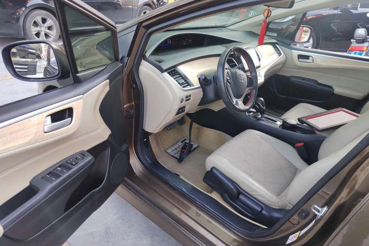 Used Honda Jade 2016 1.8L Automatic Comfort Elite Version 5 Seats Driver Seat