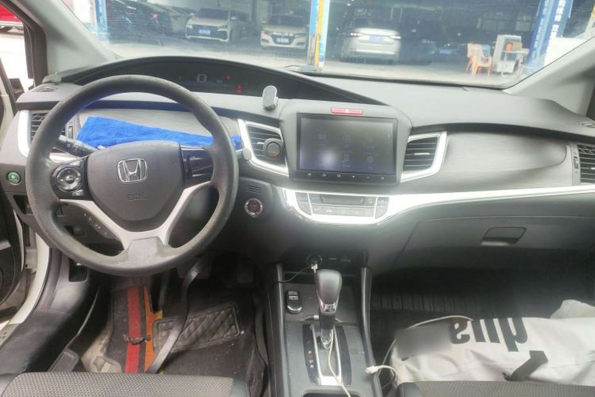 Used Honda Jade 2016 1.8L Automatic Comfort Elite Version 5 Seats Center Console
