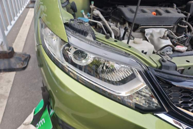 Used Honda Jade 2016 1.8L Automatic Comfort Elite Version 5 Seats Right Front Headlight