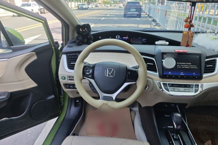 Used Honda Jade 2016 1.8L Automatic Comfort Elite Version 5 Seats Steering Wheel