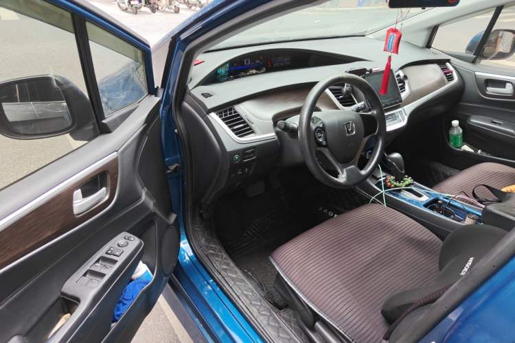 Used Honda Jade 2016 1.8L Automatic Comfort Elite Version 5 Seats Driver Seat
