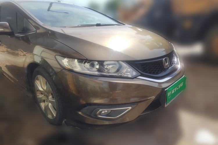 Used Honda Jade 2016 1.8L Automatic Comfort Elite Version 5 Seats Front Right 45 Deg