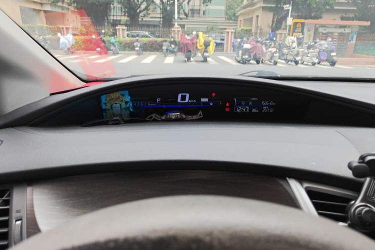 Used Honda Jade 2016 1.8L Automatic Comfort Elite Version 5 Seats Instrument Cluster