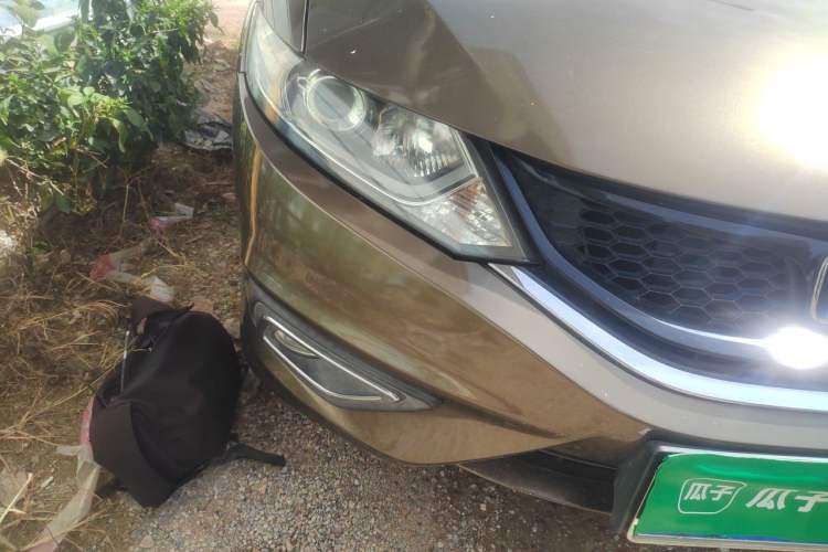 Used Honda Jade 2016 1.8L Automatic Comfort Elite Version 5 Seats Right Front Headlight