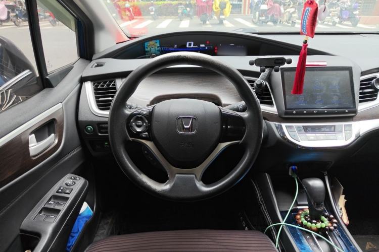 Used Honda Jade 2016 1.8L Automatic Comfort Elite Version 5 Seats Steering Wheel