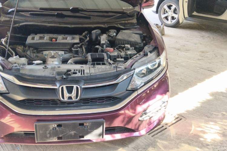 Used Honda Jade 2016 1.8L Automatic Comfort Elite Version 5 Seats Engine Bay Left